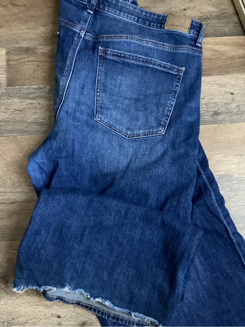 American Eagle Outfitters Wide Leg Dark Blue Jeans - Picture 8 of 8